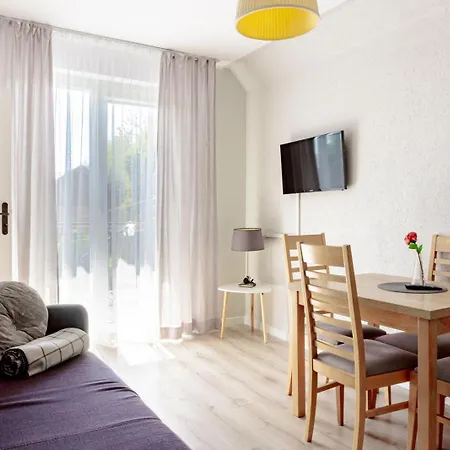 Alexandria - Domki, Apartamenty, Z Basenem Guest house Karwia