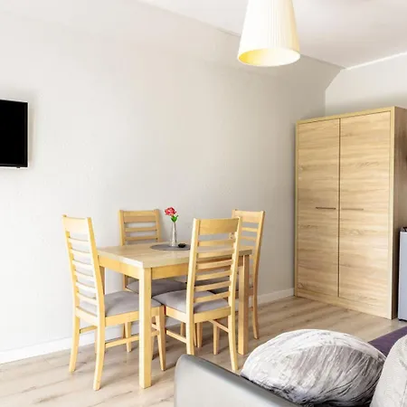 Alexandria - Domki, Apartamenty, Z Basenem Guest house Karwia