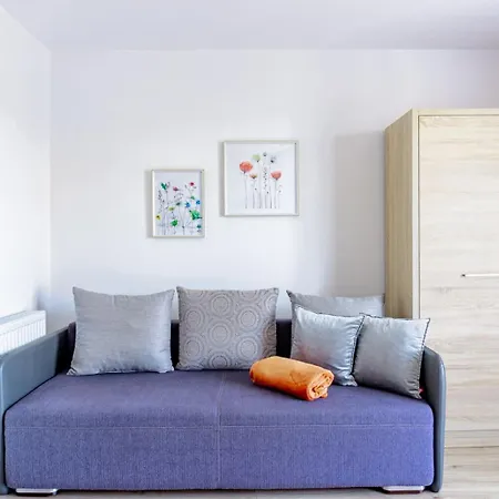 Alexandria - Domki, Apartamenty, Z Basenem Guest house Karwia