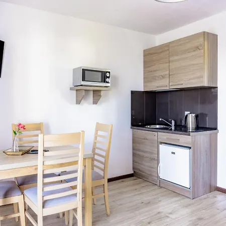 Alexandria - Domki, Apartamenty, Z Basenem * Karwia