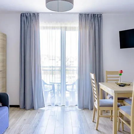 Alexandria - Domki, Apartamenty, Z Basenem