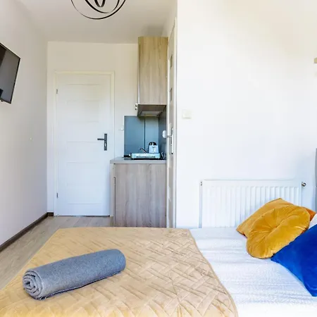 Guest house Alexandria - Domki, Apartamenty, Z Basenem Karwia