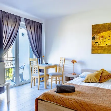 Alexandria - Domki, Apartamenty, Z Basenem * Karwia